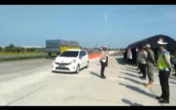 Bupati Ogan Ilir Jamin Tak Ada Lagi Pungli di Pos Penyekatan Gerbang Tol Keramasan 