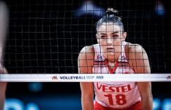 Intip Pesona Zehra Gunes, Atlet Voli Cantik Turki Saingan Sabina yang Bikin Gagal Fokus