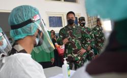 Kasad Jenderal Andika Perkasa Pompa Semangat Tenaga Kesehatan di Jateng 