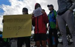 Miris, Bukannya Fokus Latihan, Atlet PON Sumsel Minta-Minta di Jalan untuk Beli Peralatan <