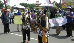 Puluhan Seniman Datangi Pemkab Tuban Minta Kelonggaran Jam Pentas <