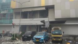 Penampakan Ledakan Mal Margo City Depok, Tembok Hancur 7 Meter<