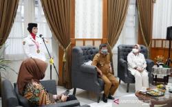 Paskibraka Qyara Maharani Putri Dapat Beasiswa Pendidikan dari Pemkab Garut<