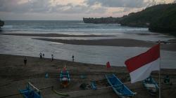 Kawasan Wisata Pantai Baron Yogyakarta Masih Ditutup