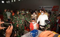 Serbuan Vaksinasi Kodam Siliwangi Disambut Antusias Warga Cirebon