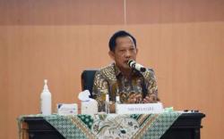 Mendagri Tegur Wali Kota Prabumulih yang Lelet Bayar Insentif Nakes