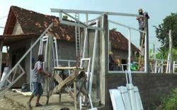 Perusahaan di Sumsel Diajak Belanjakan CSR dengan Bedah Rumah Warga Miskin<
