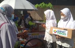  MNC Peduli Bagikan New Normal Kit untuk Pencegahan Covid-19  di Kulonprogo<