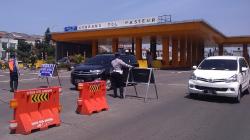Ganjil Genap di 5 Pintu Tol Kota Bandung, Ratusan Mobil Luar Kota Diputar Balik