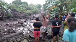 Pemkot NTT Salurkan Logistik ke Korban Banjir Bandang Ngada