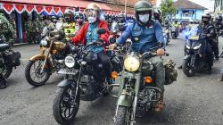 Naik Motor, Ridwan Kamil dan Atalia Praratya Safari Vaksinasi di Jabar Selatan