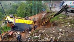 Diduga Tak Kuat Menanjak, Tronton Terjun ke Jurang di Tanjakan Gentong Tasikmalaya