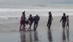 Hendak Tolong Remaja Tenggelam, Wisatawan Hilang Terseret Ombak Pantai Citepus Sukabumi<
