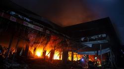 Pasar Swalayan di Kawasan Cilandak Ludes Terbakar