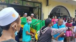 Sopir Korban Kecelakaan Maut Tol Cipali Dimakamkan di TPU Bambu Apus, Suasana Haru Menyelimuti