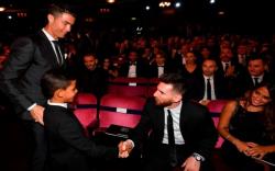 Lucunya Anak Cristiano Ronaldo, Tak Percaya Lionel Messi Pendek