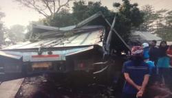 4 Jam Dievakuasi, Ini Identitas Korban Tabrakan Truk di Jalan Raya Cianjur-Sukabumi<