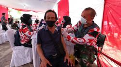 Antusiasme Warga Permukiman Padat Penduduk Ikuti Vaksinasi Covid-19