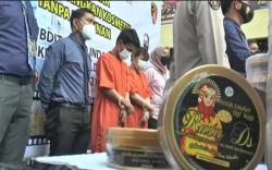 Pasutri di Palembang Jual Kosmetik Ilegal setelah Usaha Sate Gulung Tikar 