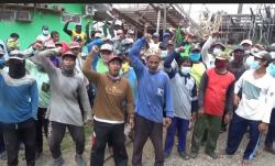 Ratusan Nelayan Batang Demo di Galangan Kapal, Ini Tuntutannya<