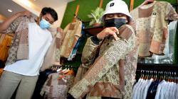 Produksi Batik Kekinian Bernuansa Kasual