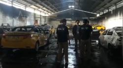 Pool Taksi AA di Gunung Batu Cimahi Diduga Dibakar, Polisi Tangkap Seorang Sopir<
