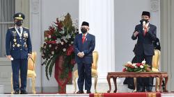 Presiden Jokowi Pimpin Upacara HUT ke-76 TNI