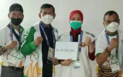 Atlet Cantik Tarung Derajat Kalbar Dapat Bonus Rp20 Juta usai Raih Medali Emas PON Papua