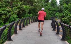 5 Olahraga yang Ampuh Membantu Mengecilkan Perut, Nomor 3 Bisa Sambil Jalan-Jalan