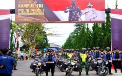 Panglima TNI dan Kapolri Bagikan 5.000 Paket Sembako untuk Warga Lembang KBB<