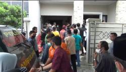 Ngeri, Pengusaha Rumah Makan di Karawang Tewas Setelah Dibacok Berkali-kali<