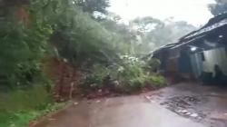 Hujan Deras Picu Bencana Banjir dan Longsor di Kecamatan Sukanagara Cianjur<