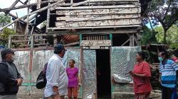 Rumah 2 Janda di Maluku Tenggara Direnovasi Bupati, Kondisi Sudah Hampir Roboh