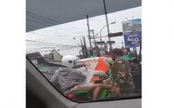 Viral Pemuda Geber Motor di Lampu Merah, Auto Kabur Pas Tahu Anggota TNI di Belakang