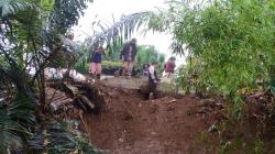 Terancam Longsor, 4 Jenazah di TPU Cikutra Dipindah ke Lokasi Aman