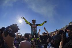Perjalanan 9 Gelar Juara Dunia Rossi: Ukir Sejarah di Sentul, Ditutup Perpisahan Meriah di Valencia