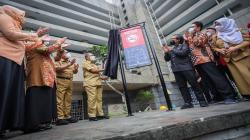 Nekat Merokok di 5 Titik KTR Kota Bandung, Pelanggar Terancam Denda Rp500.000<