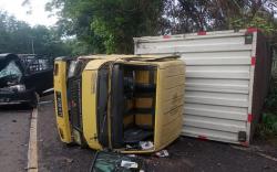 Kecelakaan Mobil Boks Vs Gran Max di Jalinsum Way Kanan, 1 Orang Tewas