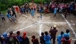 Serunya Permainan Tradisional di Desa Salenrang Sulsel