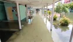 Diguyur Hujan Deras, Rumah Sakit dan Sekolah di Brebes Terendam Banjir 