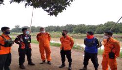 Perahu Penyeberangan Terbalik di Sungai Cipunagara Subang, 1 Orang Hilang<