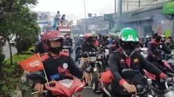 Tuntut UMK 2022 Naik, Ribuan Buruh di Cimahi Blokade Jalan Protokol, Lalu Lintas Macet Parah<