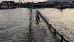 Banjir Rob di Bekasi, 367 Rumah Terendam<