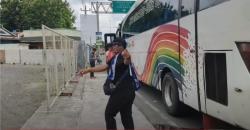 Gara-Gara Dicap Gembel, Pria Ini Putuskan Bangun Bisnis Hingga Sukses Jadi Juragan Bus AKAP