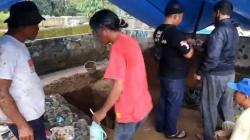 Almarhum Wali Kota Bandung Oded M Danial Dimakamkan di Tawang Tasikmalaya<