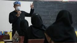 Ridwan Kamil Edukasi 20 Remaja Garut Diduga Terpapar Paham Radikal NII<