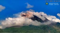 Gunung Merapi Luncurkan Awan Panas Guguran Sejauh 2.000 Meter, Status Level 3 Siaga