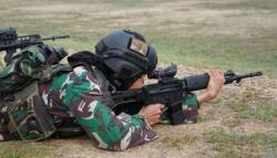 Keren, Senapan Serbu Buatan Pindad Mampu Tembus Rompi Antipeluru Marinir Amerika<