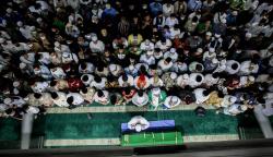 Gubernur Anies dan Wagub Riza Ikut Salat Jenazah Haji Lulung