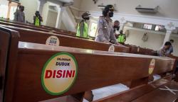 Petugas Gabungan Cek Penerapan Prokes di Gereja Jelang Hari Natal